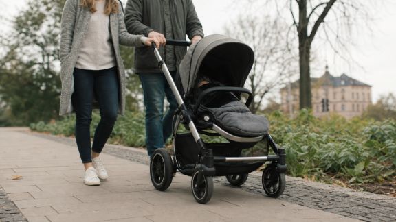 Top des destinations accessibles en poussette pour jeunes parents voyageurs
