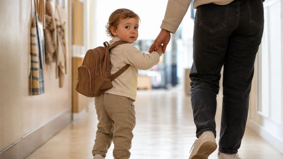 Premiers déplacements à la crèche : organiser la transition en douceur